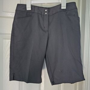Adidas NWT dark gray women's golf shorts size 10